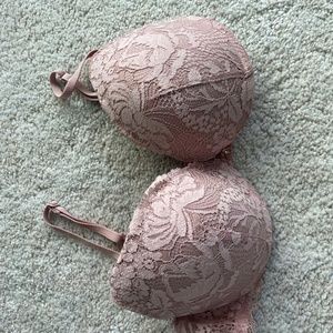 women's secret lace baby pink bra size 36B